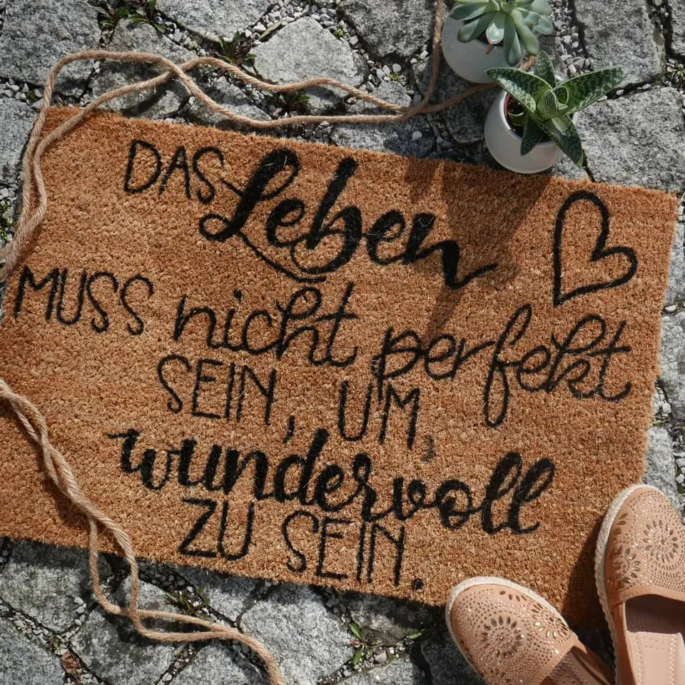 Fußmatte mit Das Leben muss nicht perfekt sein, um wundervoll zu sein