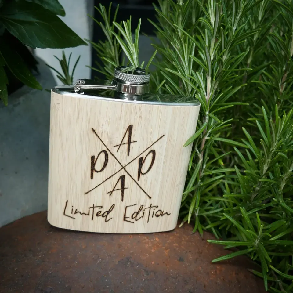 Flachmann in Holzoptik mit Papa Limited Edition
